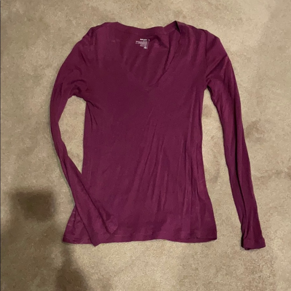 Old Navy burgundy size s long sleeve v neck top